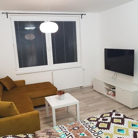 1+1 Znojmo Apartment Ngoại thất bức ảnh